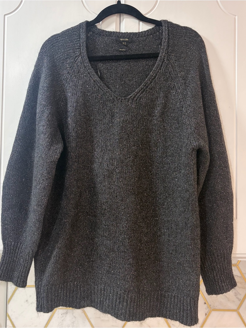 Massimo Dutti / Made in Italy Charcoal Grey Metallic V-Neck Knit Sweater Sz. M